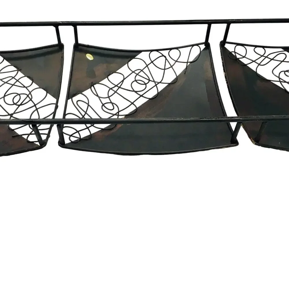 Vertical 3-Panel Metal Wall Decor